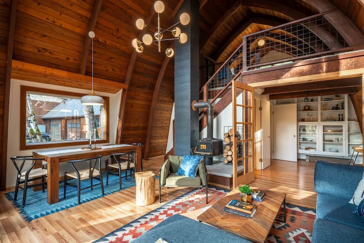 Cozy Pnw Scandinavian Gorge Cabin Cabanes A Louer A White Salmon Washington Etats Unis