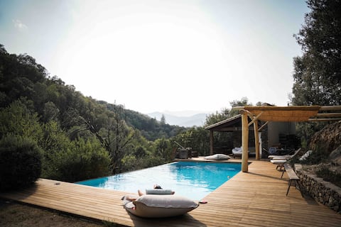 Le petit paradis Cévennes (swimming pool, gym)