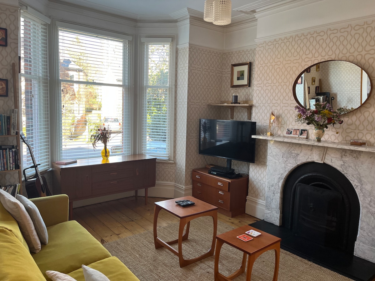 Popular Airbnb listing: Family home with exciting design features in Manchester