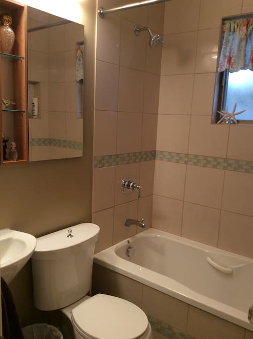 Bathroom on main floor. Towels, blow dryer, soap, shampoo, conditioner provided.