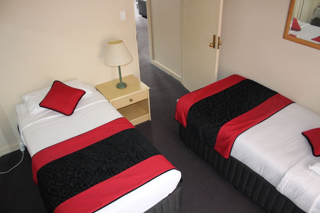Standard Apartment - Twin Beds in 2nd Bedroom
