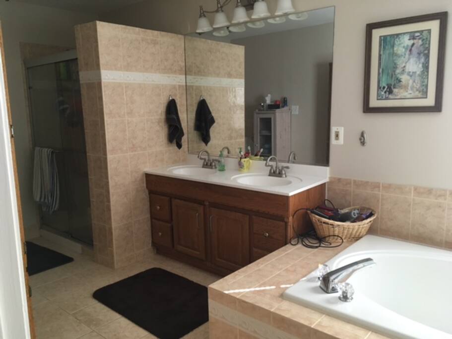 Private full bathroom