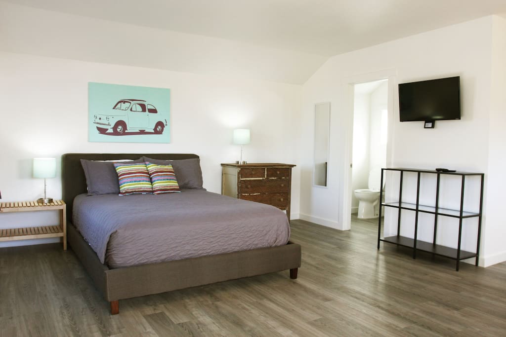 As well as all bed linens, smart T.V. and wi-fi are also provided to make your stay as comfotable as possible.