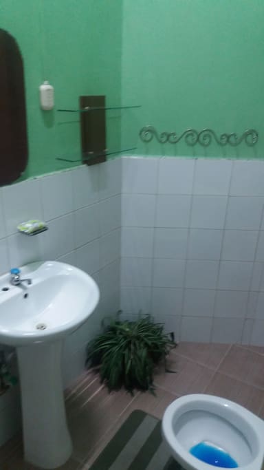 Baño Habitación 1