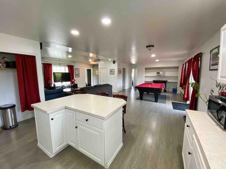 3-bedroom 3-bath Residential Home - Kodiak