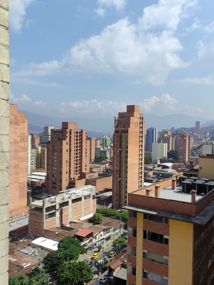Apto Con Ubicación Y Vista Inigualable Piso 25 - Medellín