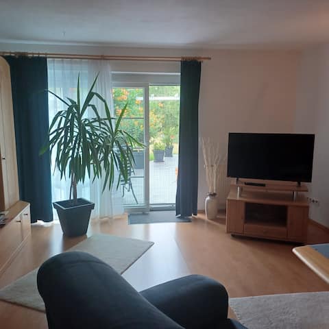 Successful Airbnb property: Beautiful granny apartment right by the Varel harbor in Varel