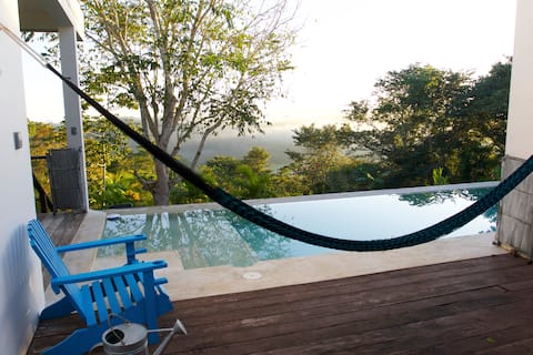 Superb modern house with pool for bird lovers