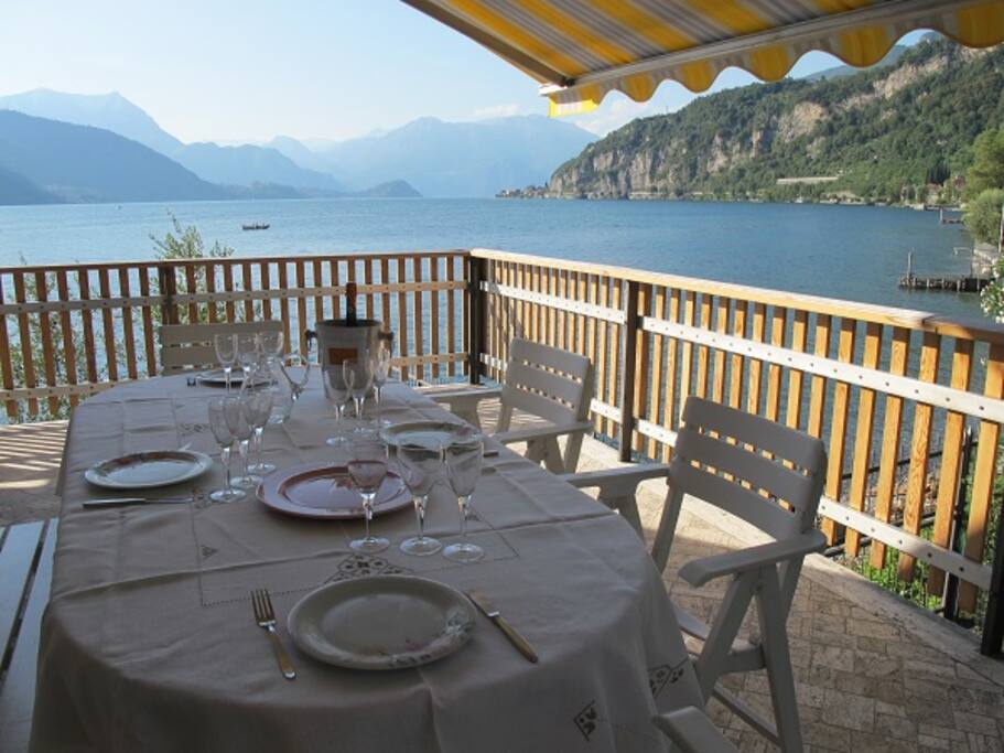 Terrazza sul lago di Como