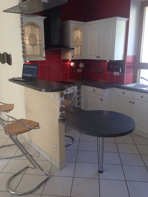 Open-plan kitchen / cuisine américaine