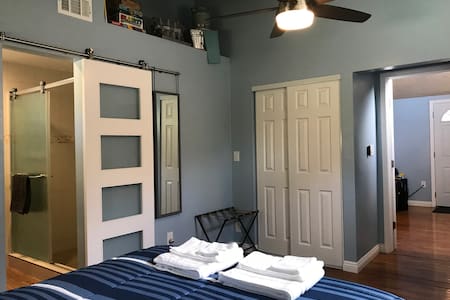 PRIVATE ENTRANCE - THE GUEST SUITE -