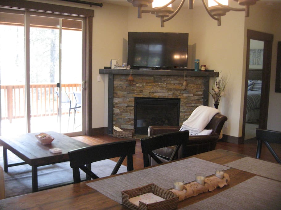 Gas fireplace