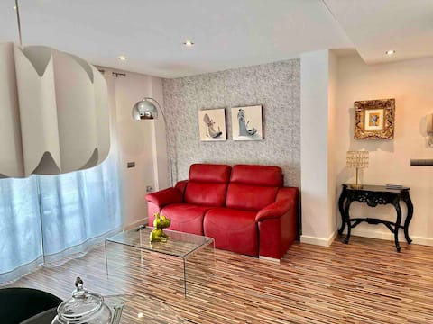 Airbnb con mejor rendimiento: Centrally located apartment with a parking space and swimming pool en Región De Murcia