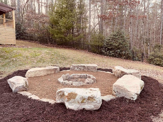 THE HIVE | 6 bedrooms including 2 on ground level gallery image 2