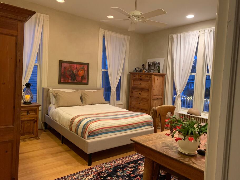 Airbnb Normi's place