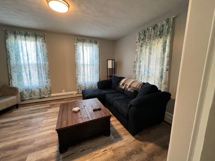 Lovely 2 Bedroom Apartment In Clinton,ny - Clinton, NY