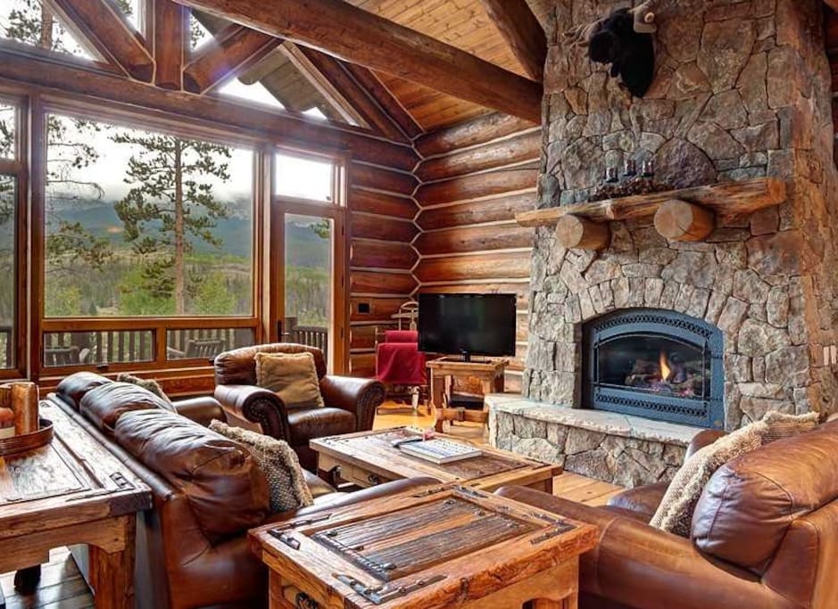 Majestic Family Room