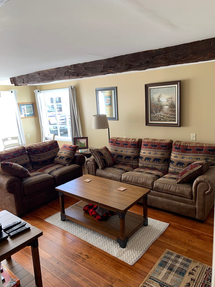 Comfy Cottage W/ Hot Tub In Historic East Poultney - Hampton, NY