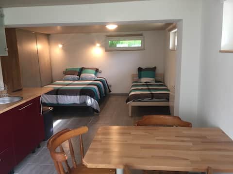 Friendly 30 m2 urban gîte.