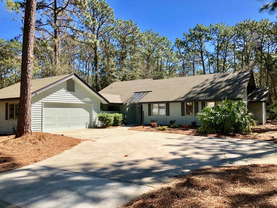 Your lowcountry home away from home
