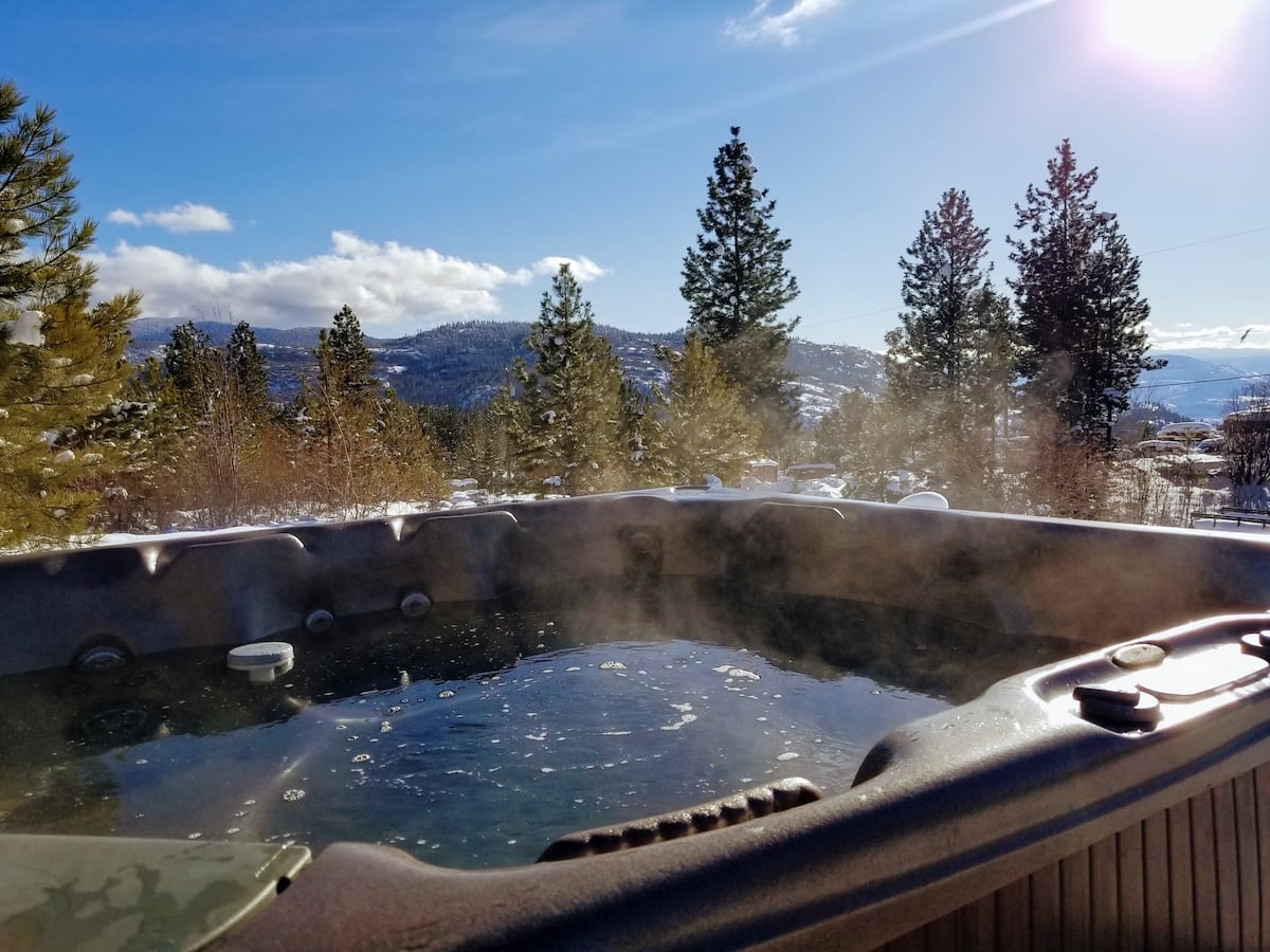 The Best Okanagan Rental Cabins For A Cosy Vacation That Adventurer