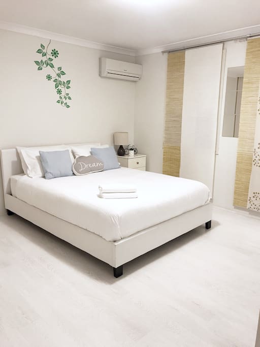 Master bedroom: with bathroom - Clean fresh linens provided for 2