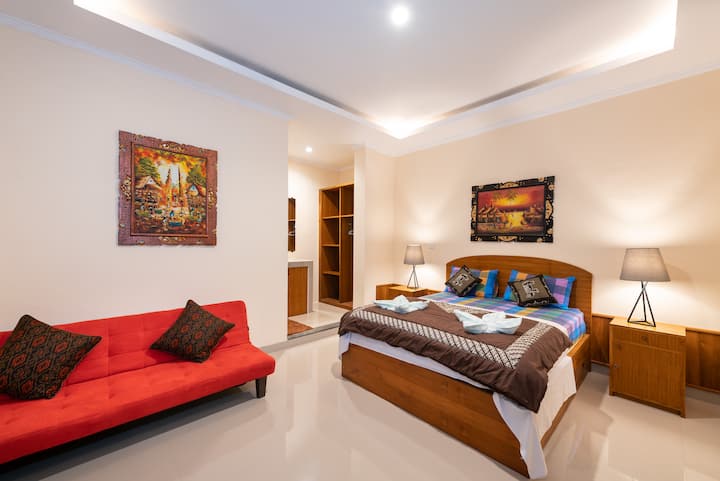 ห้องผู้เข้าพักอยู่ชั้นล่าง