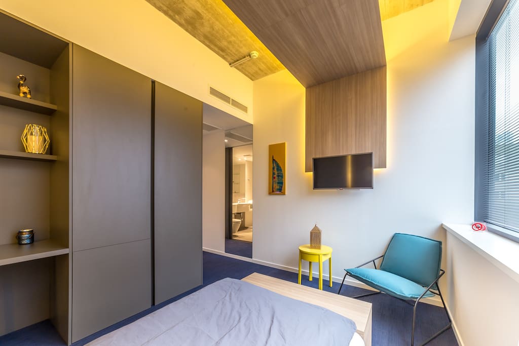 Room 1