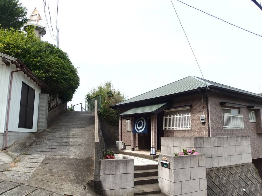 Main Entrance and Lighthouse (left hand above),
opened June 2016