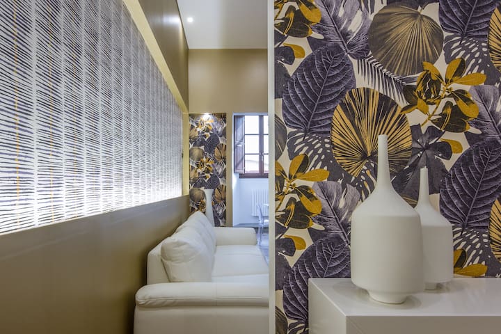 RENASCENTIA APARTMENT 4