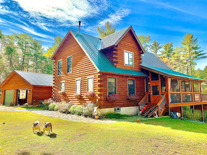 Long Pond Log Home Retreat Chalets for Rent in Denmark, Maine, United