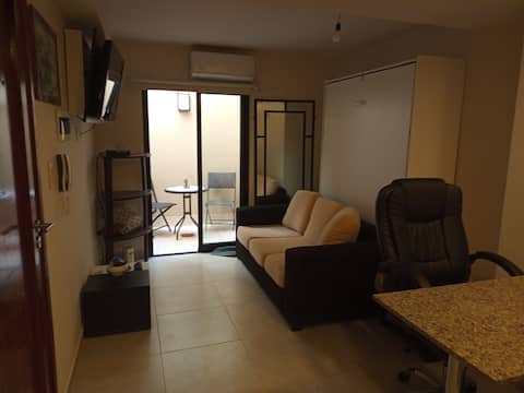 Modern Mono Centrally located atmosphere with garage!