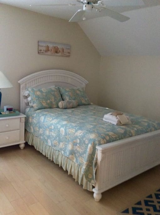 Bedroom #2 - Queen Size