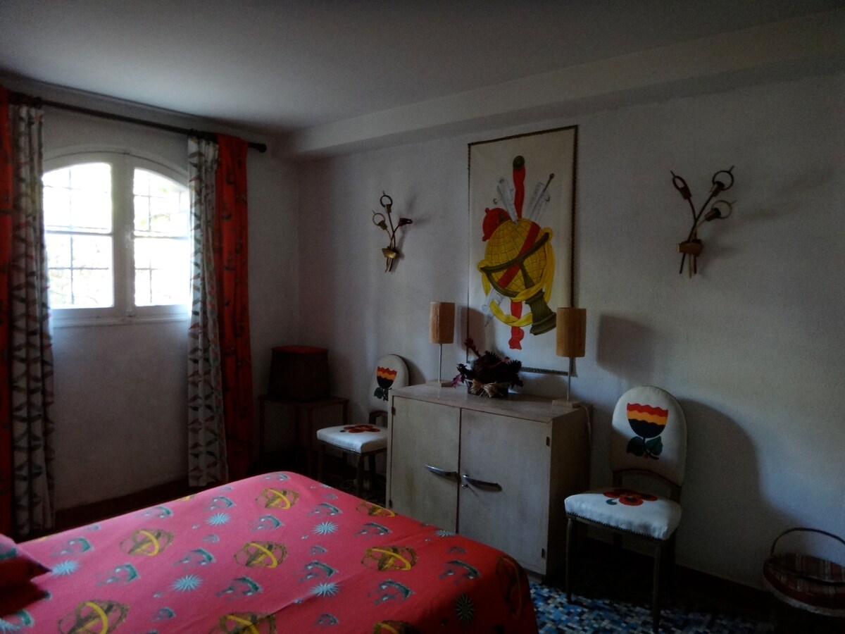 червена стая