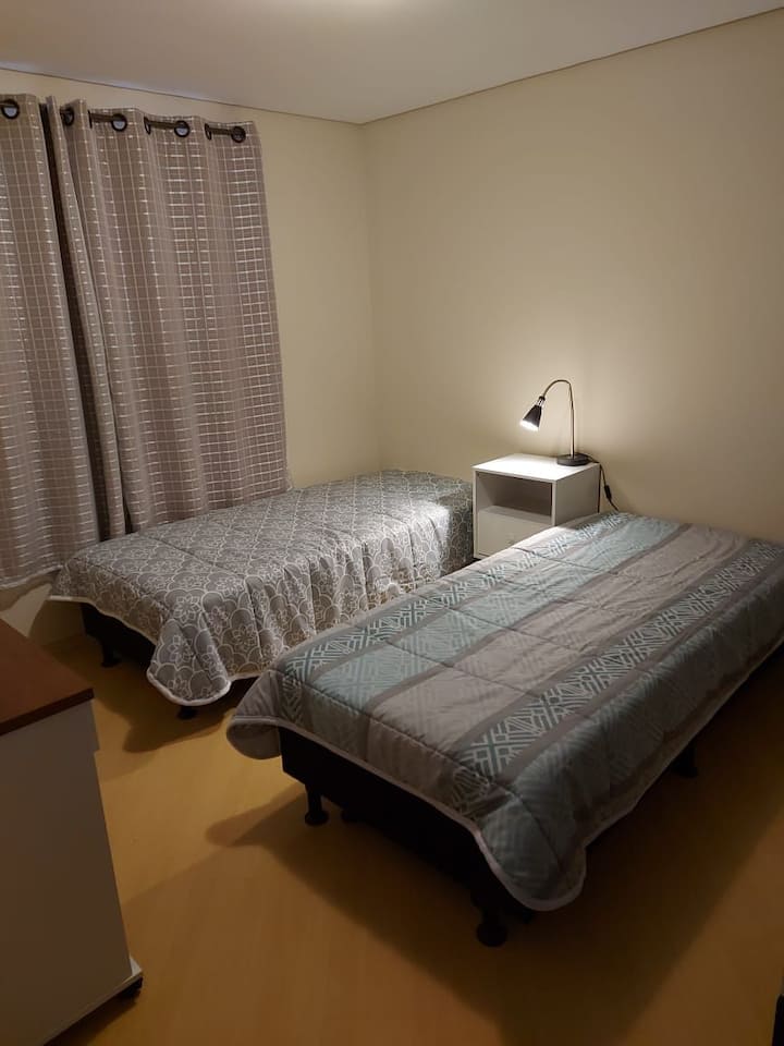 Стая на терасата с 2 единични легла+ гардероб