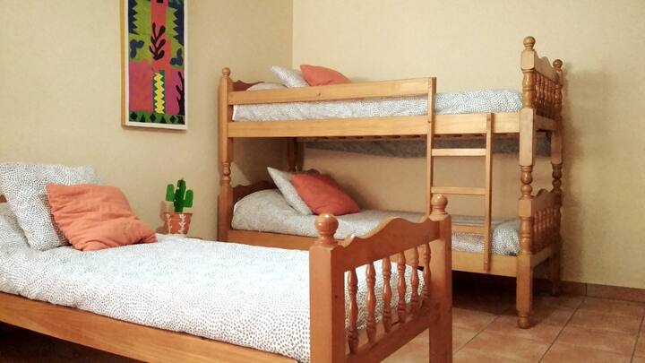 Retamar Alojamientos Rurales. Fortuna (Murcia). Casa Rural Rambla Salada. Dormitorio para los más pequeños!