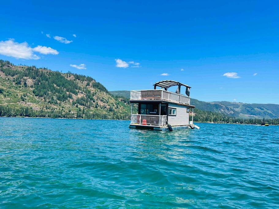 What Ever Floats Your Cabin  Choose Your Lakefront