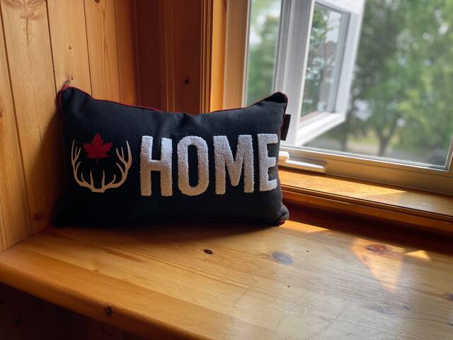 The Porch House, 3 bedroom home gallery image 2