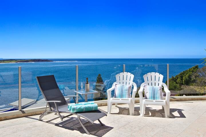 Luxury Oceanview Penthouse Dee Why Beach gallery image 4