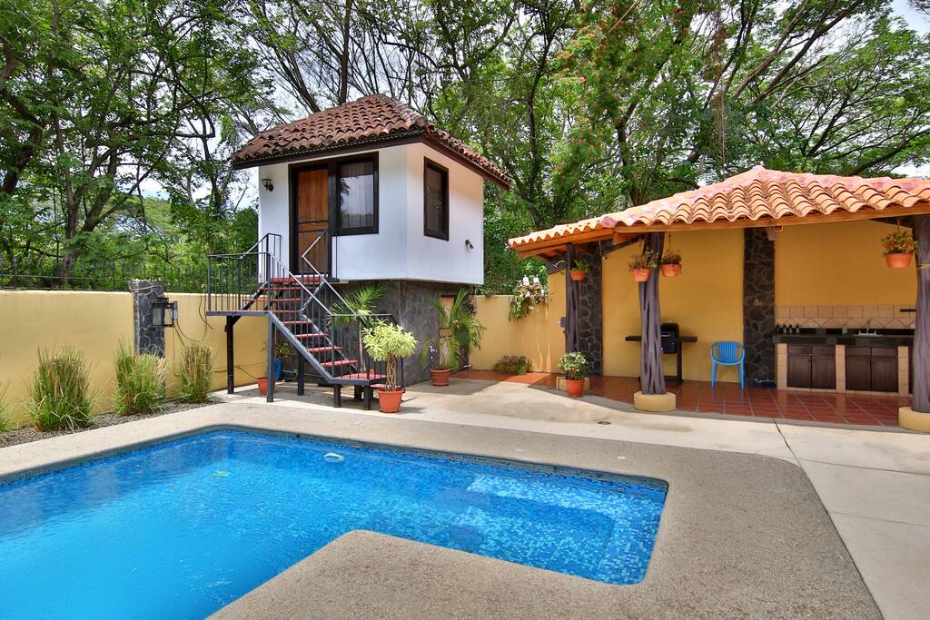 Tree house with a fourth bedroom