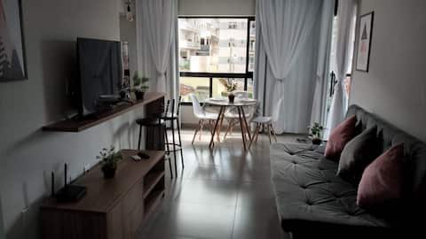 Top performing Airbnb: Cozy flat with great amenities. in São Lourenço