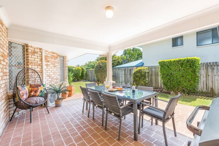 Kidman Place – Spacious Luxury+ Free Wi-Fi + Wine gallery image 5