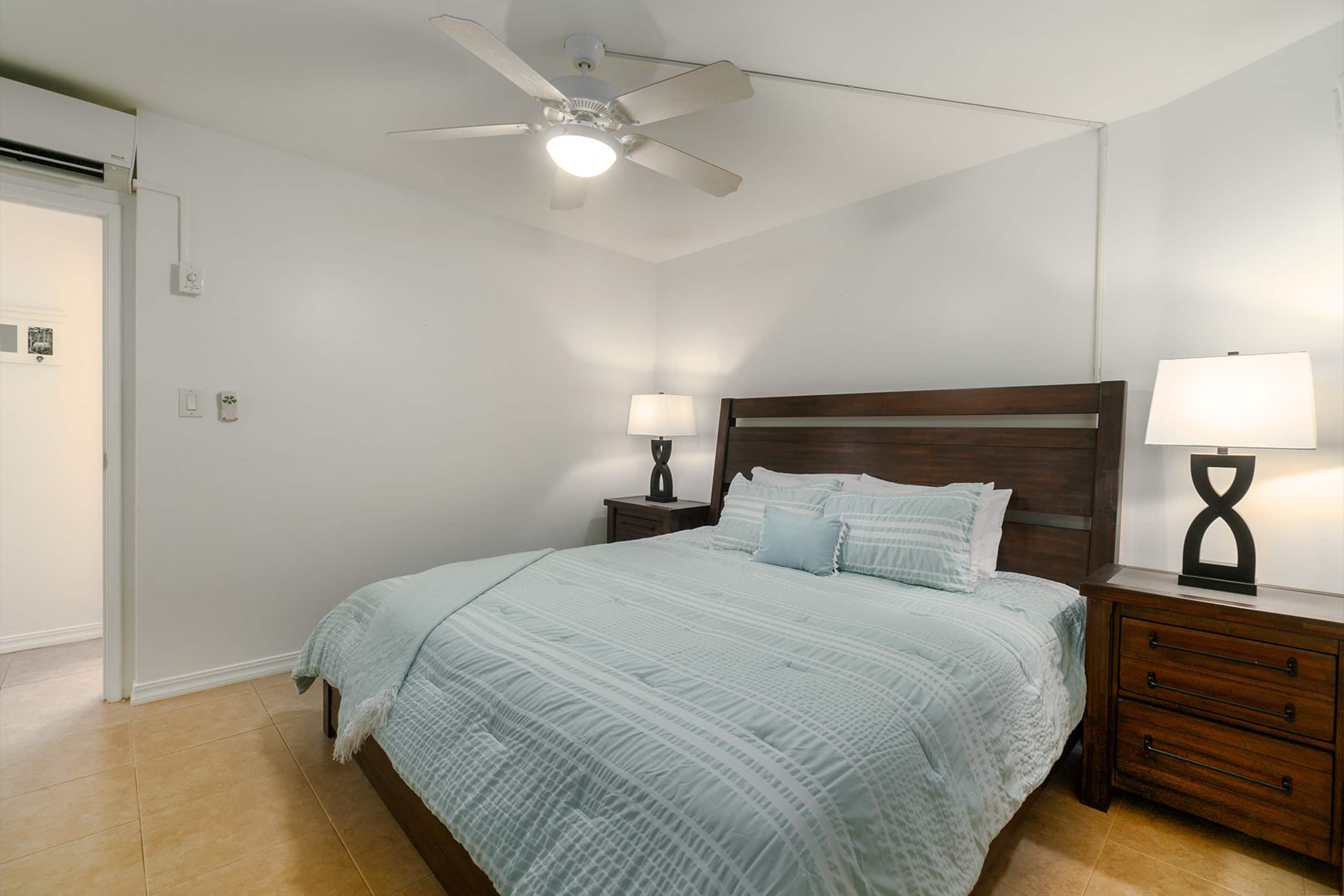 Condo in Kihei · ★4.82 · 1 bedroom · 2 beds · 1 bath - Image 9