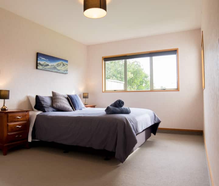 Chambre 3, lit queen