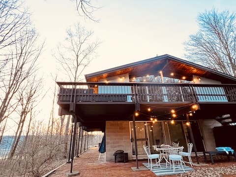 Stunning Ithaca Mid-Century w/Lake & Gorge Views