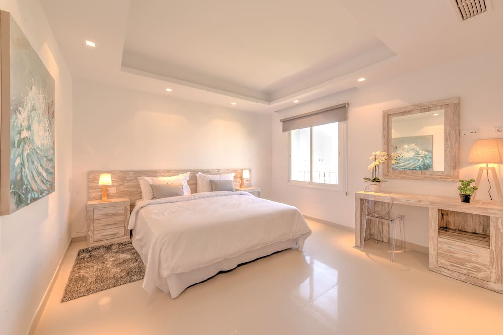 Master bedroom - so inviting
