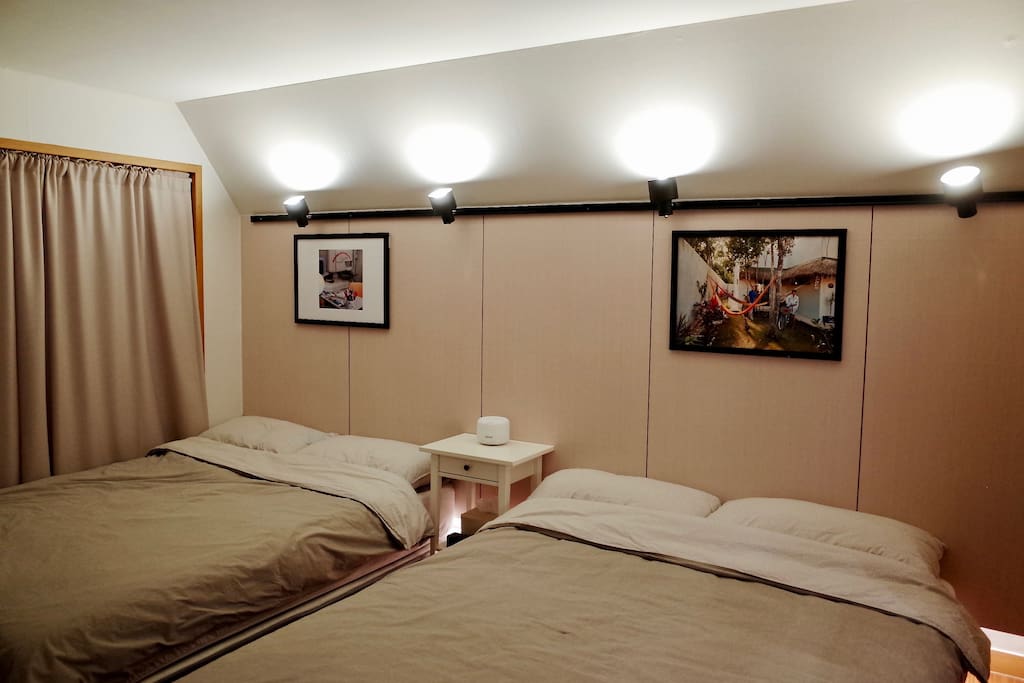 Master Room with two queen beds