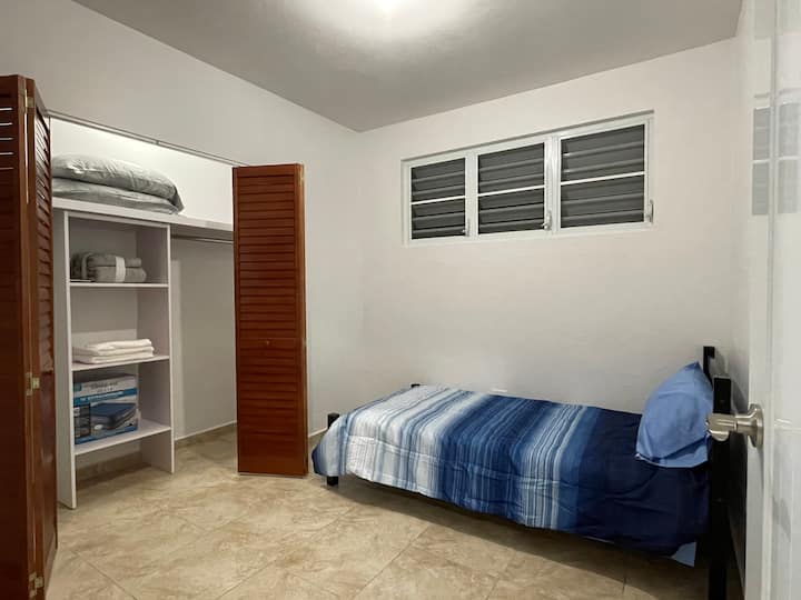 Entire apartment very clean! Wifi, A/C Apartments for Rent in