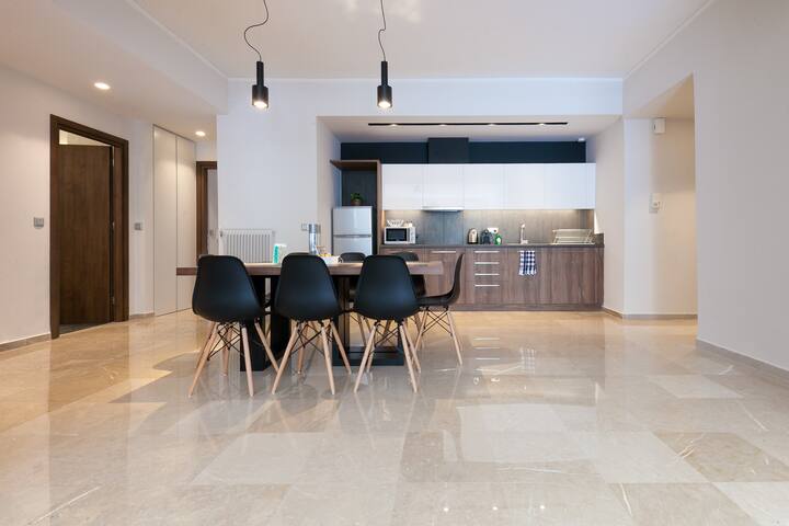 Toni’s – Grande Home next to A. Museum gallery image 2