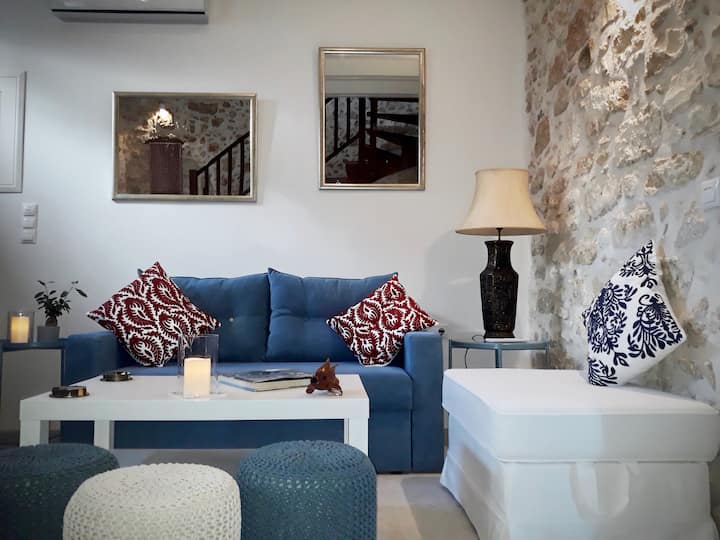 Всекидневна на приземния етаж